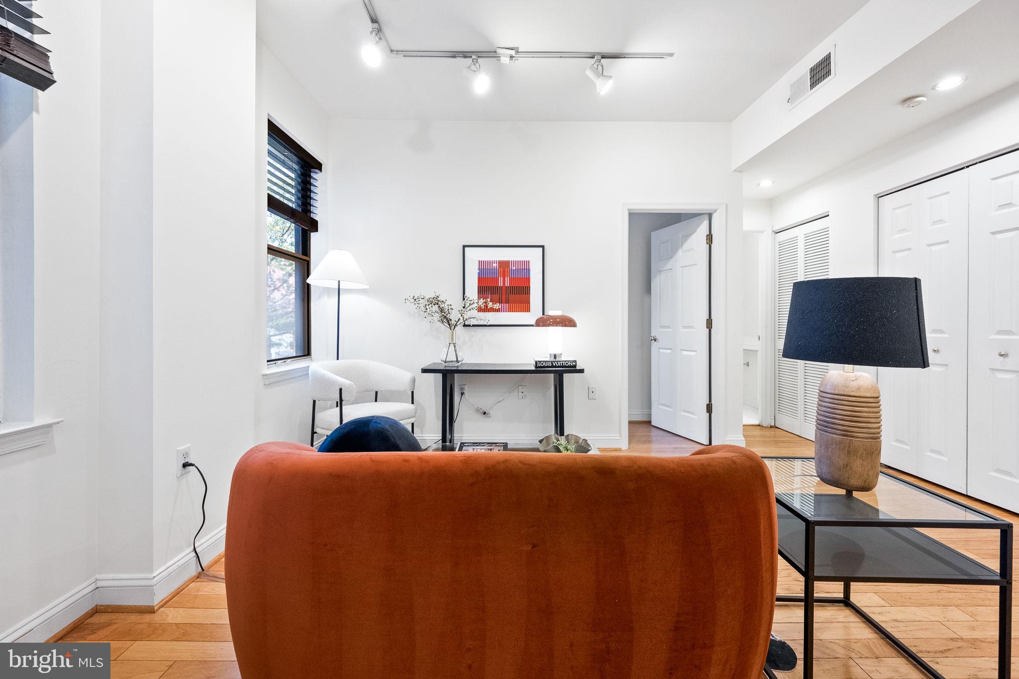 1621 T STREET NW 207