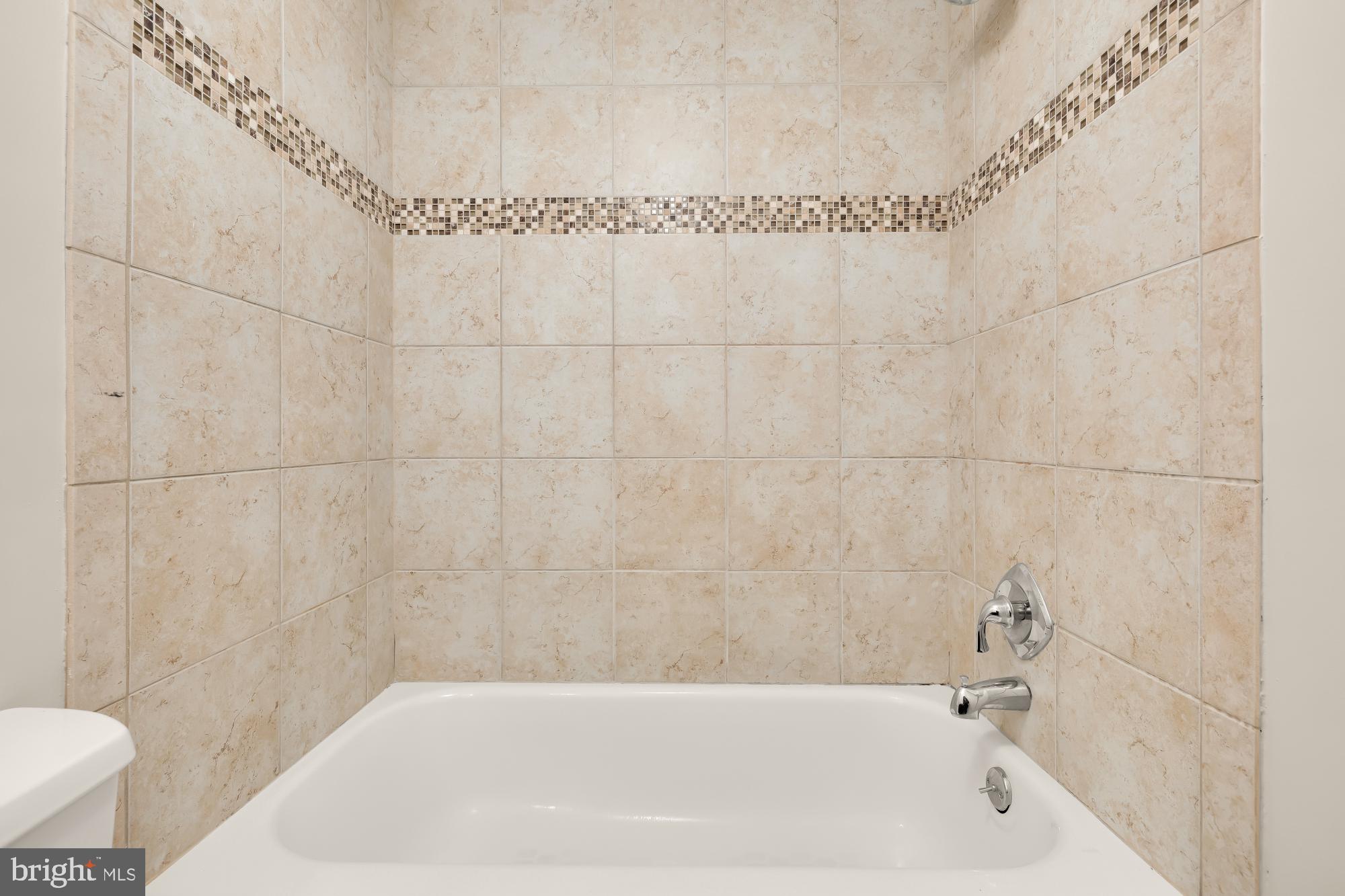 1239 VERMONT AVENUE NW 102