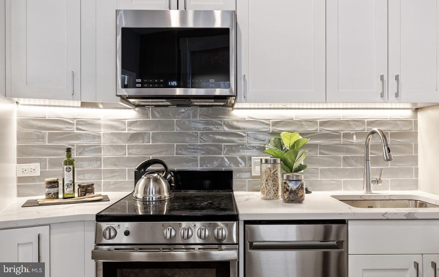 459 MASSACHUSETTS AVENUE NW B1