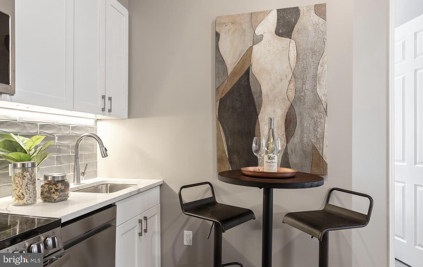 459 MASSACHUSETTS AVENUE NW B1