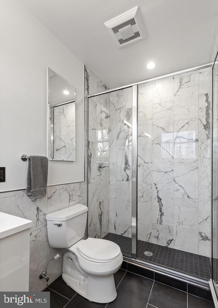 459 MASSACHUSETTS AVENUE NW B1