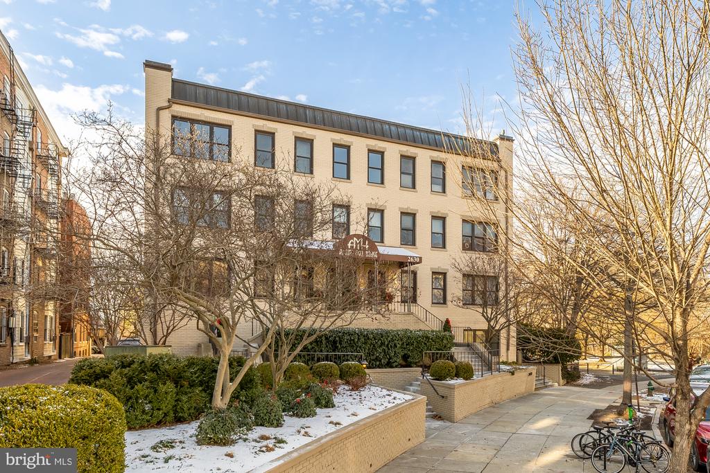 2630 ADAMS MILL ROAD NW 302
