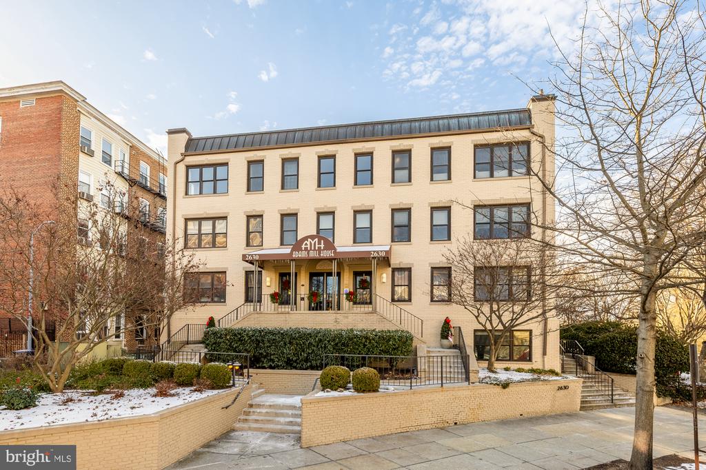 2630 ADAMS MILL ROAD NW 302