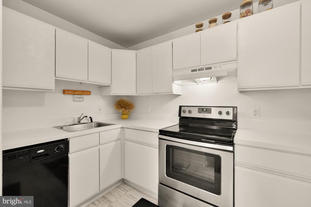 2630 ADAMS MILL ROAD NW 302