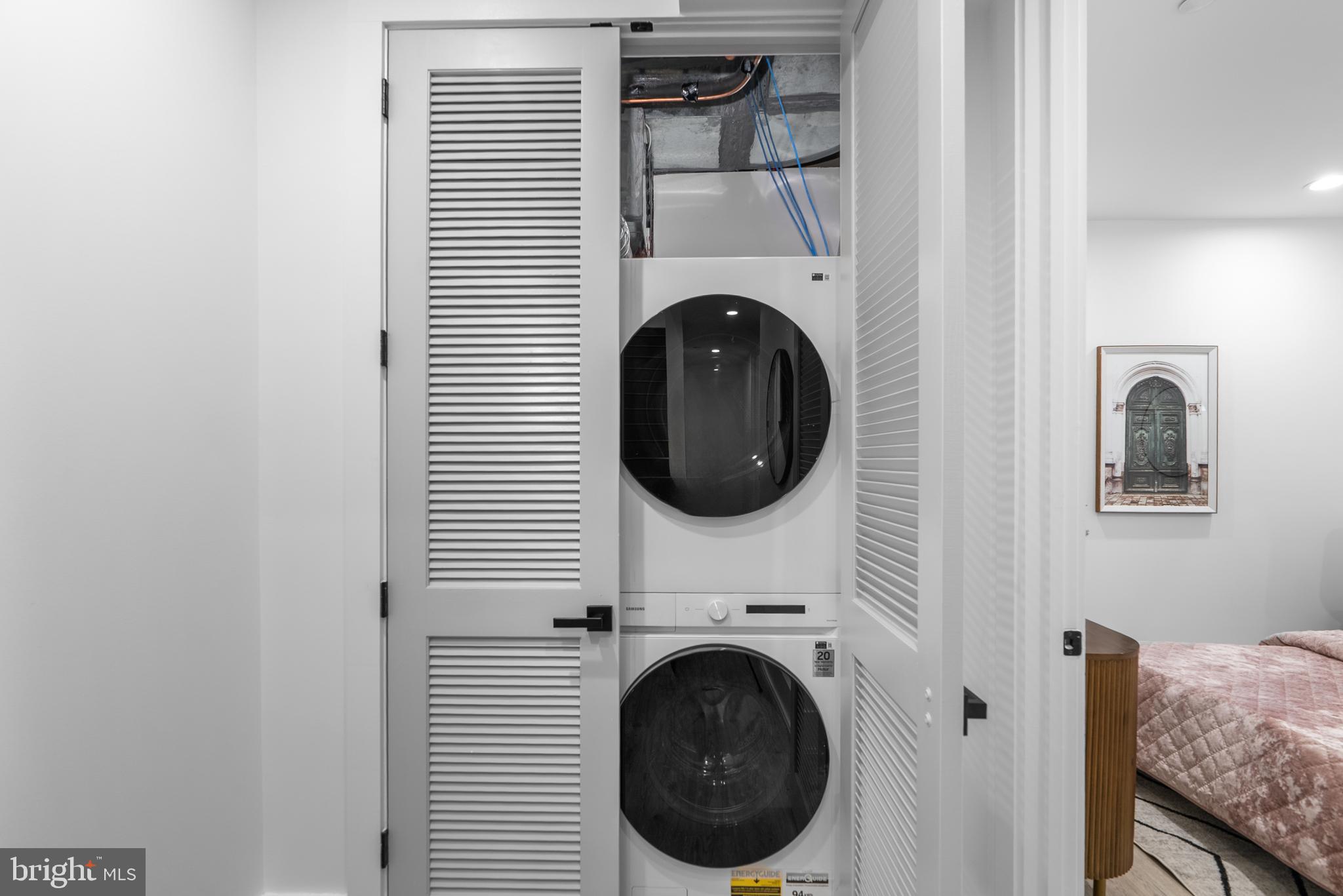 1140 OATES STREET NE 101