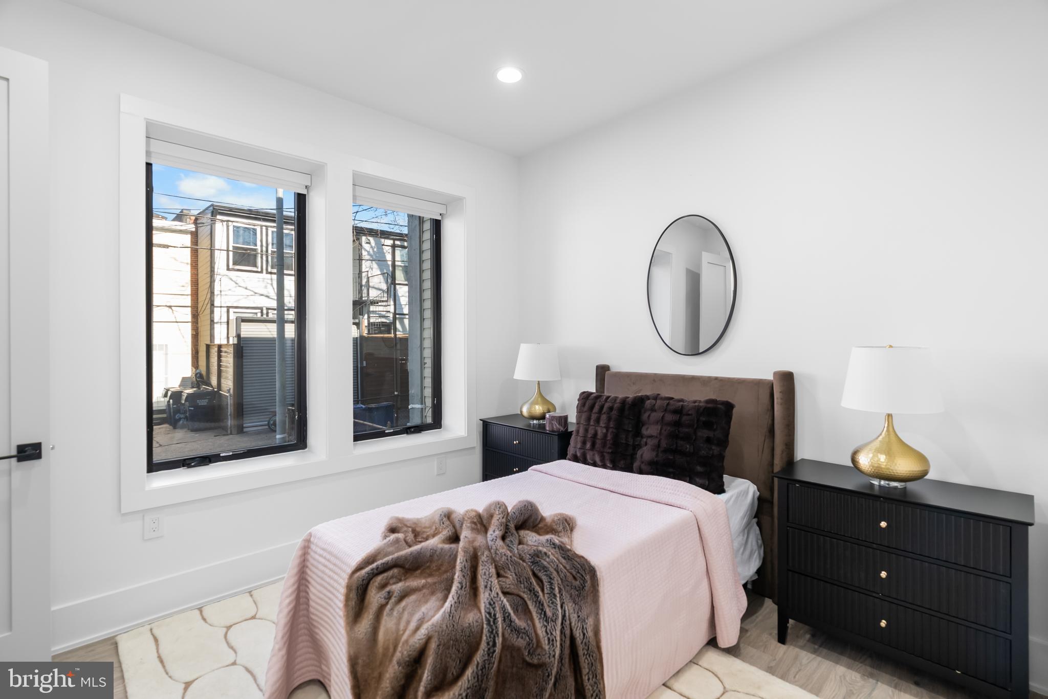 1140 OATES STREET NE 101