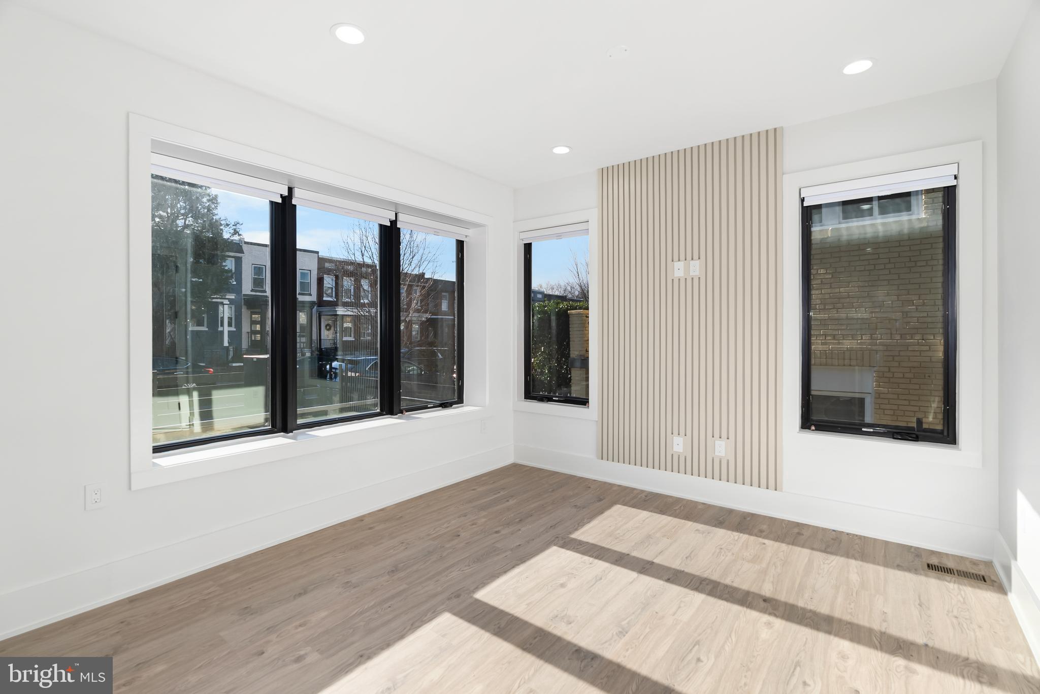 1140 OATES STREET NE 102