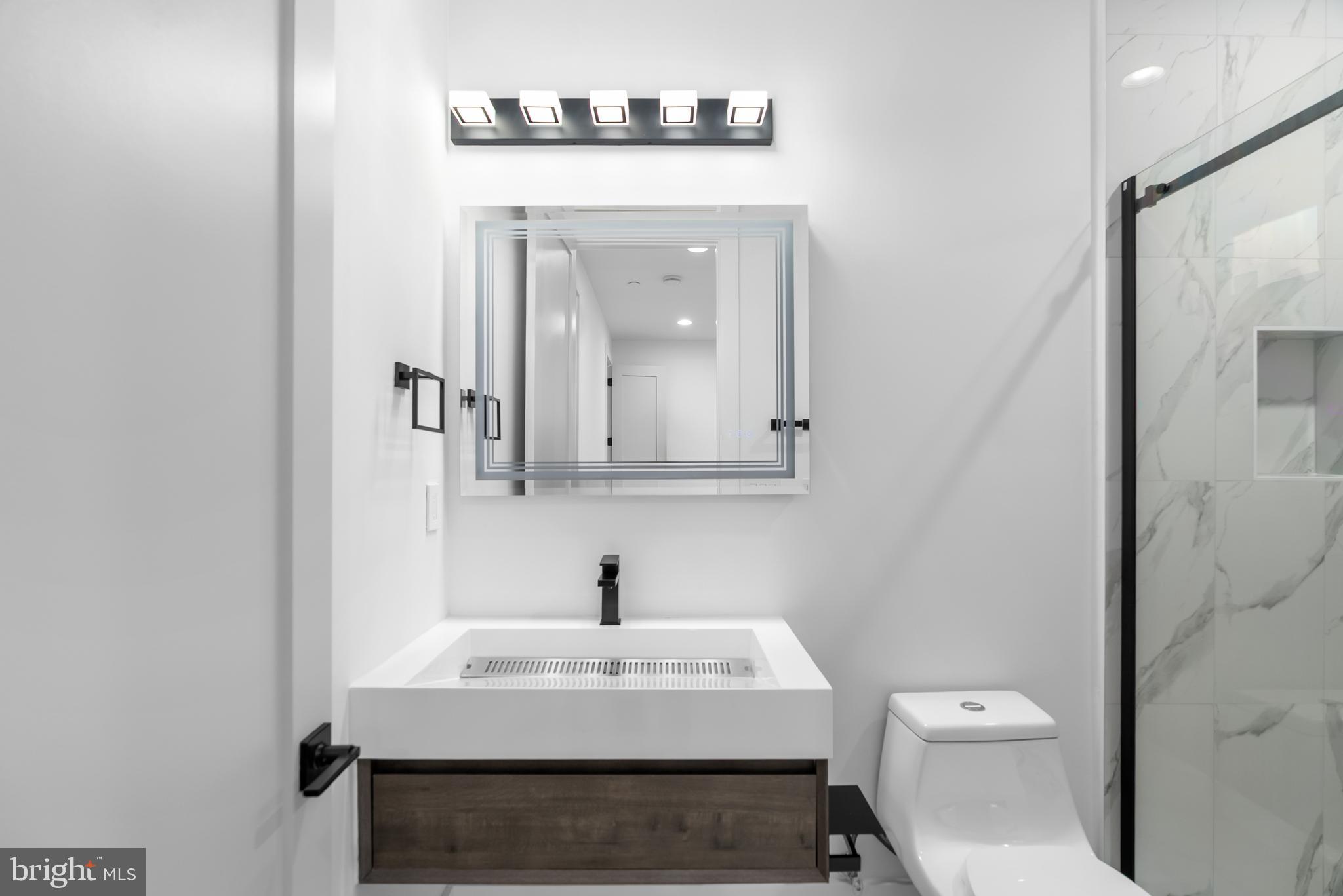 1140 OATES STREET NE 102