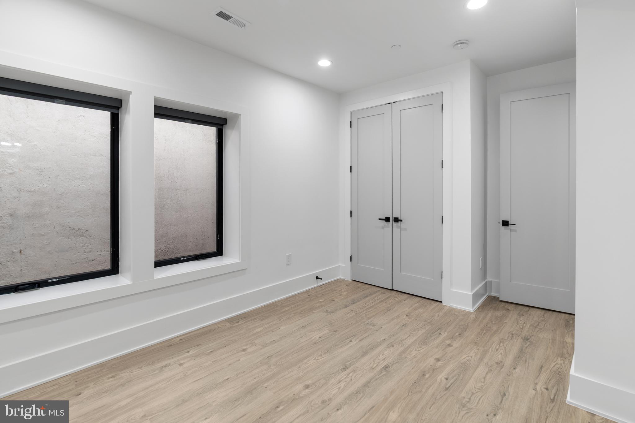 1140 OATES STREET NE 102