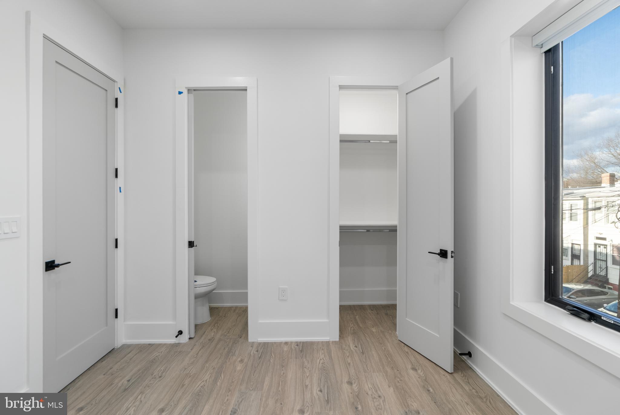 1140 OATES STREET NE 201