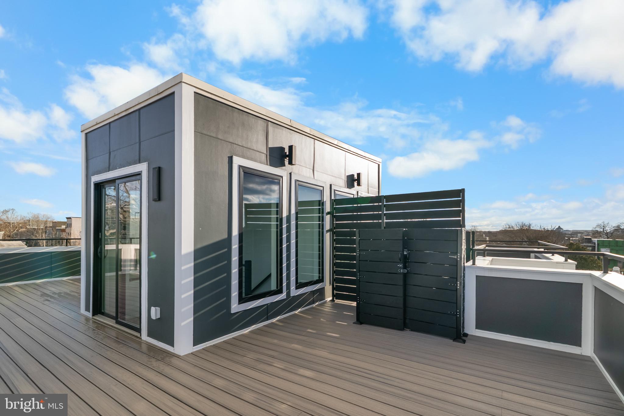 1140 OATES STREET NE 201