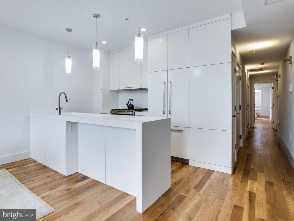 254 15TH STREET SE 4