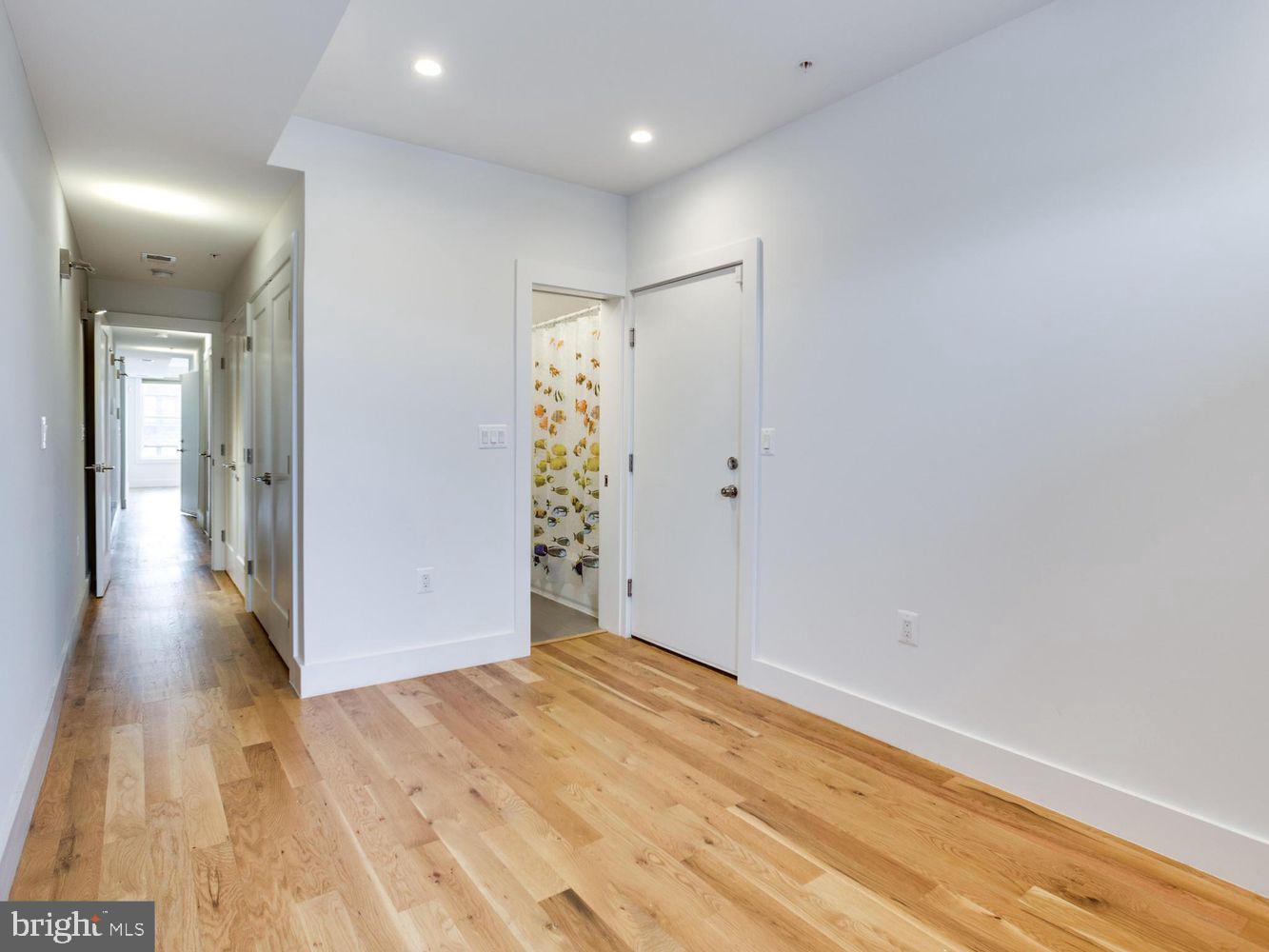 254 15TH STREET SE 4