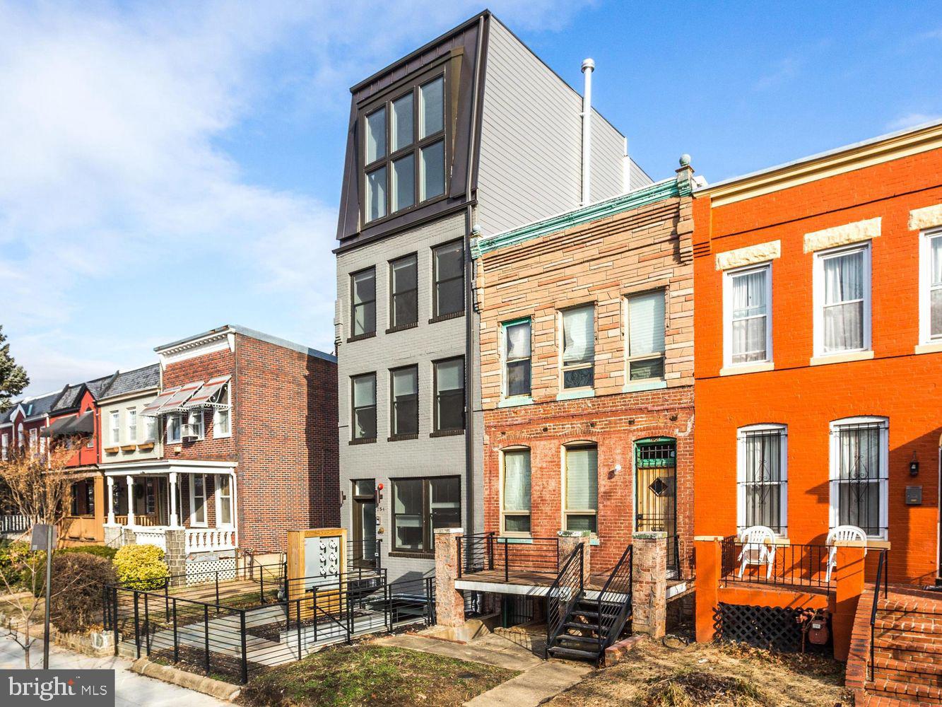 254 15TH STREET SE 4