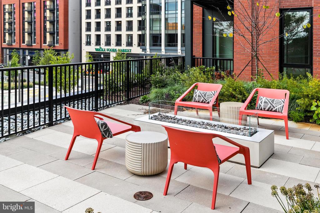 7175 12TH STREET NW Unit: 621