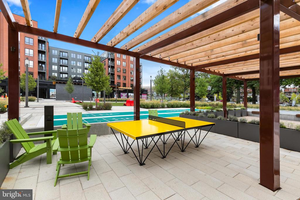 7175 12TH STREET NW Unit: 621