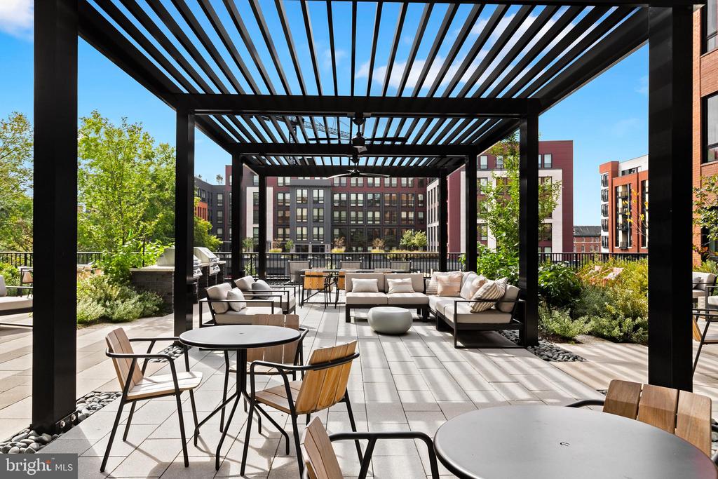 7175 12TH STREET NW Unit: 621