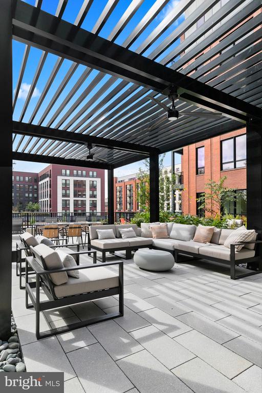 7175 12TH STREET NW Unit: 621