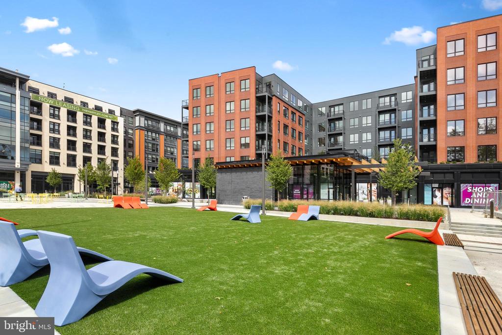 7175 12TH STREET NW Unit: 621