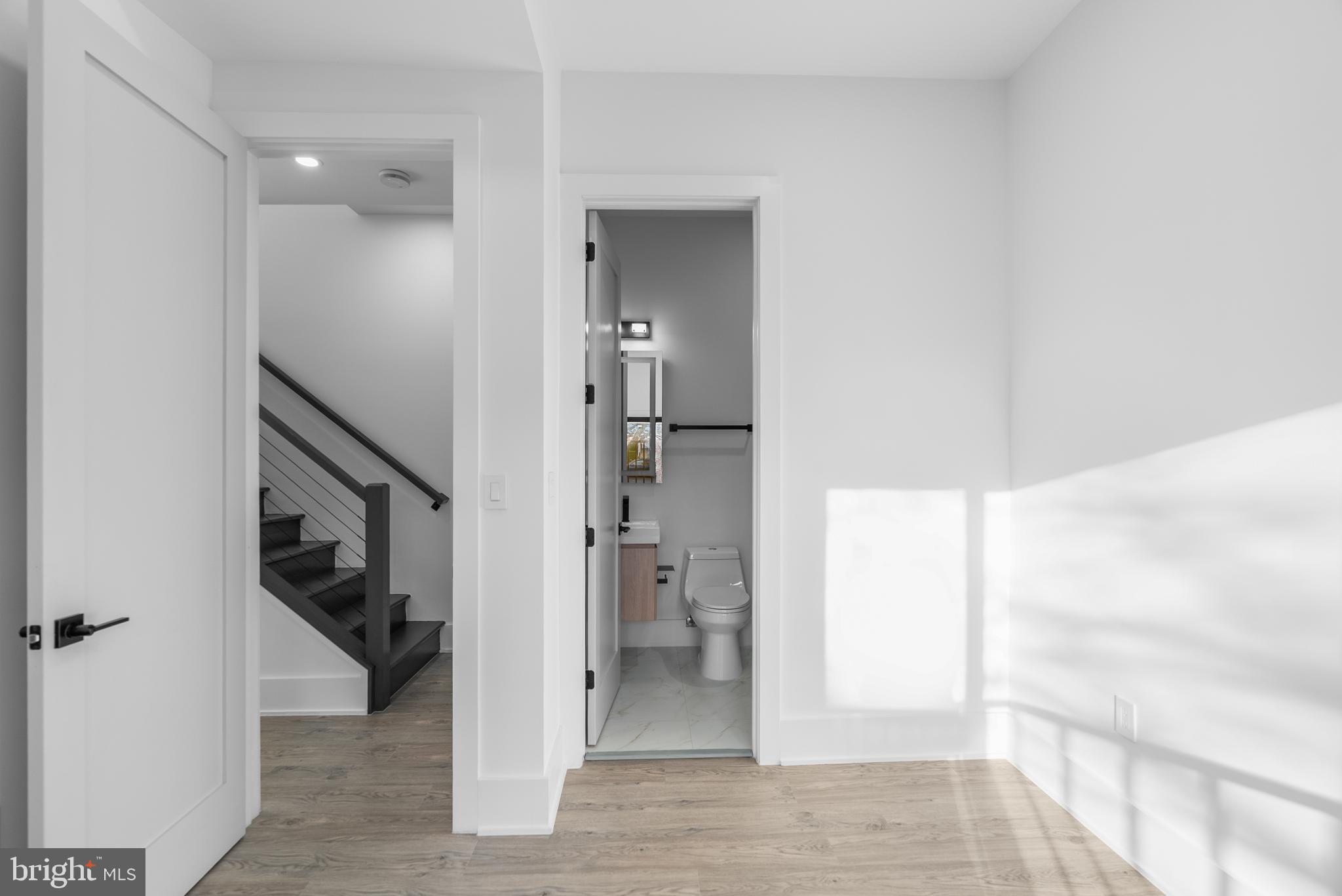 1140 OATES STREET NE 202