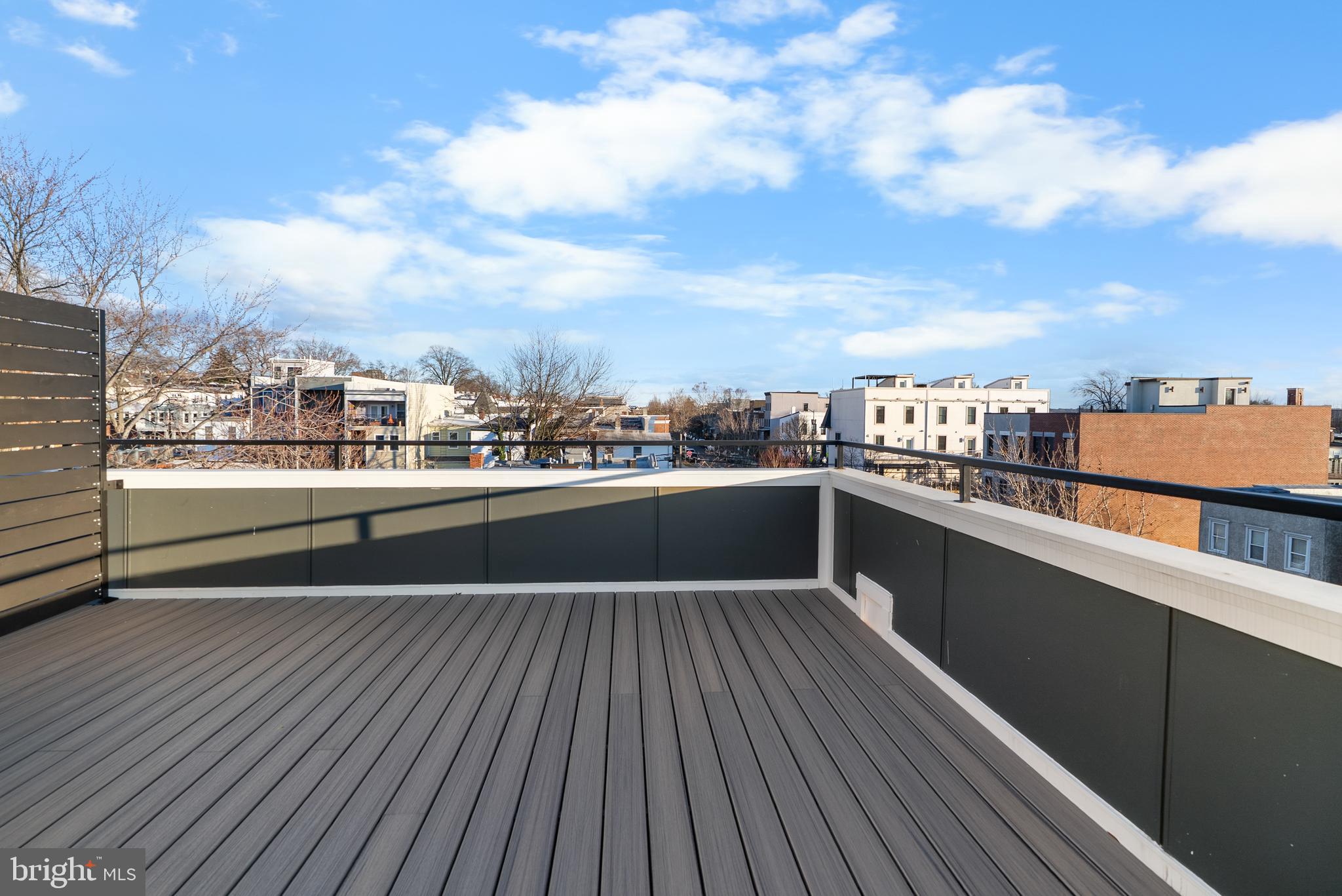 1140 OATES STREET NE 202