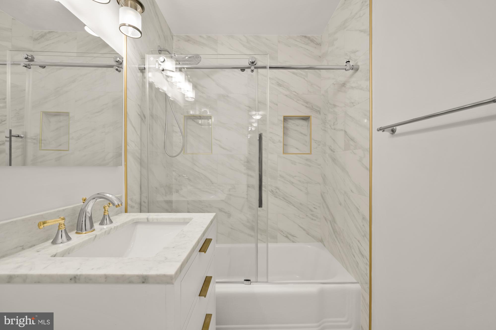 4000 TUNLAW ROAD NW 1030