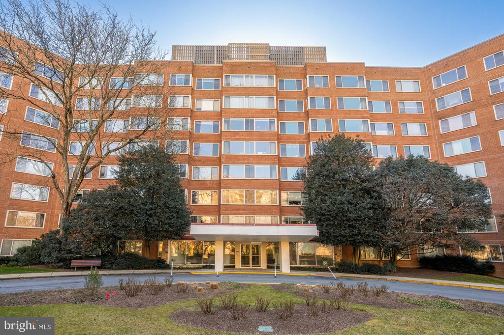4000 TUNLAW ROAD NW 1030