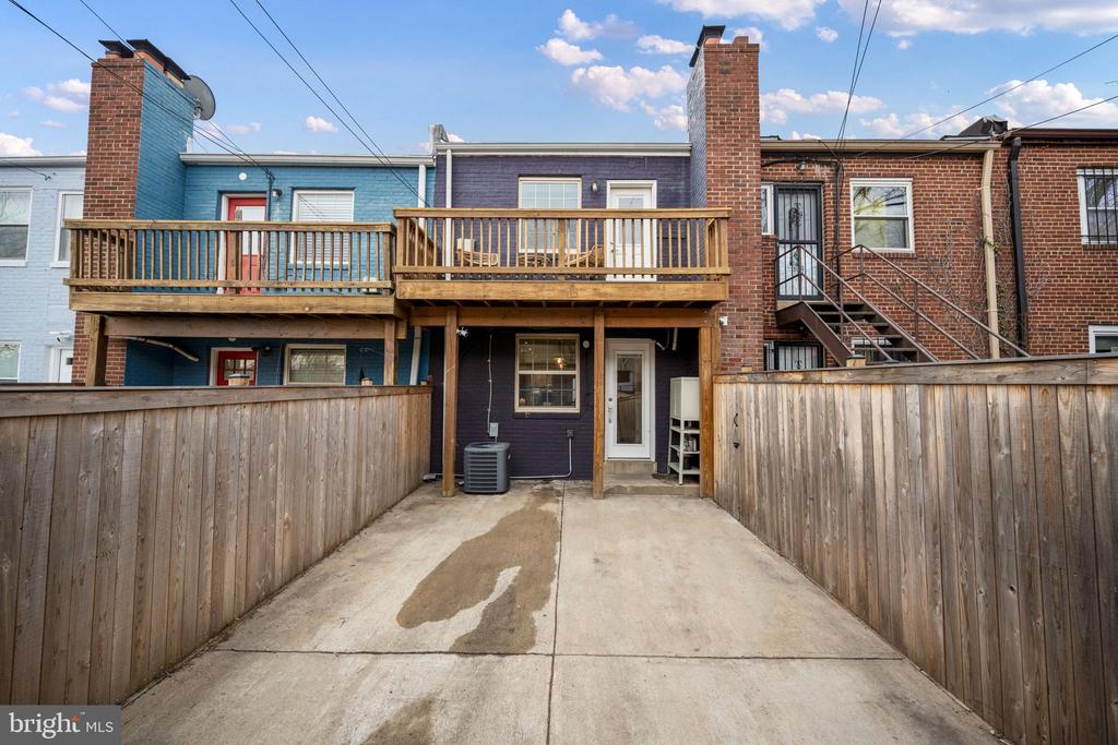 1259 16TH STREET NE