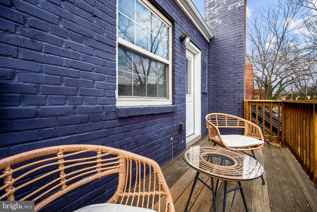 1259 16TH STREET NE