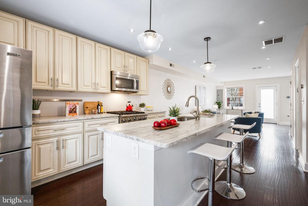 1259 16TH STREET NE