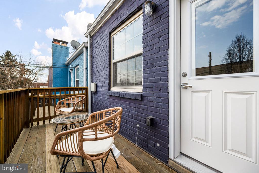 1259 16TH STREET NE