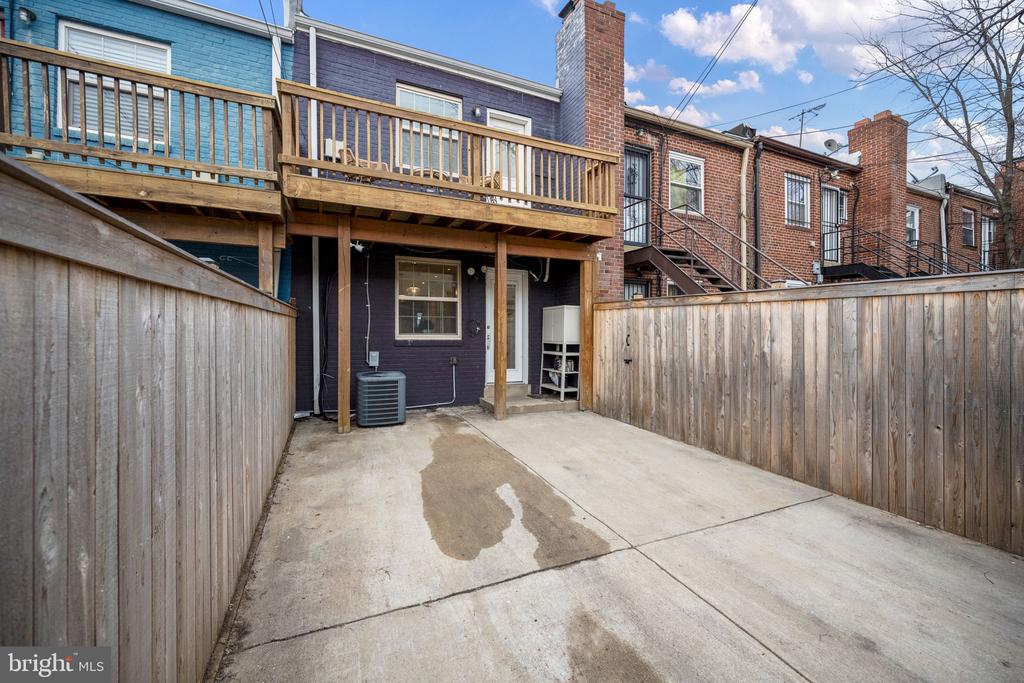 1259 16TH STREET NE