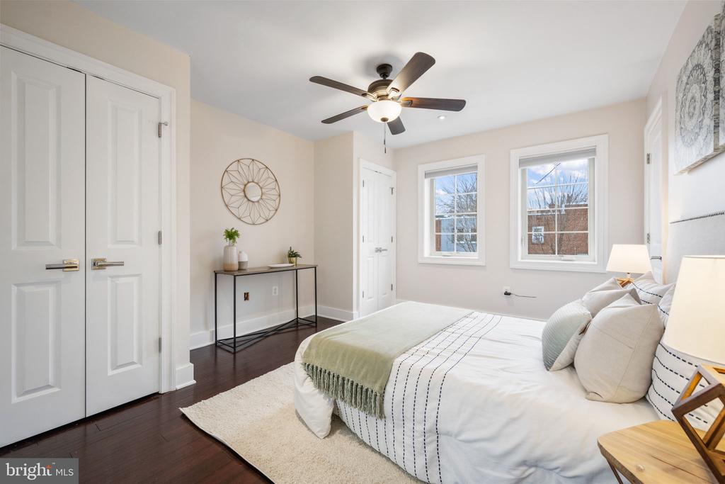 1259 16TH STREET NE