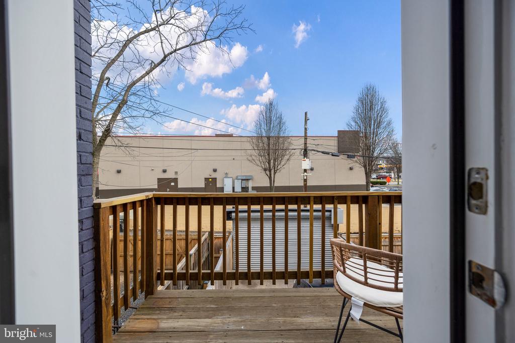 1259 16TH STREET NE
