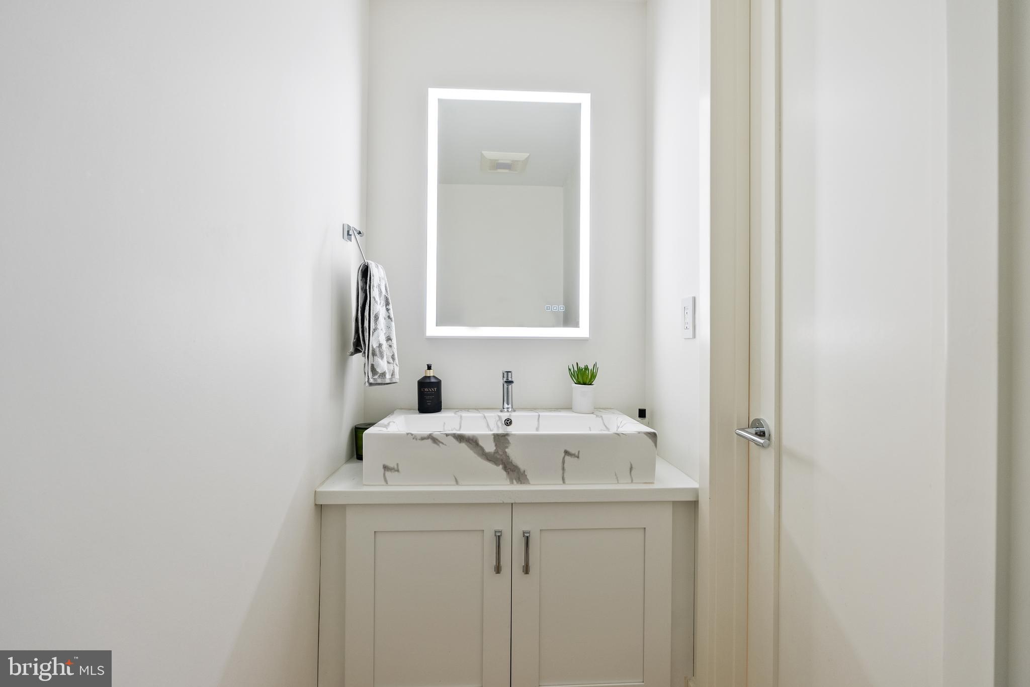 3219 WISCONSIN AVENUE NW 101