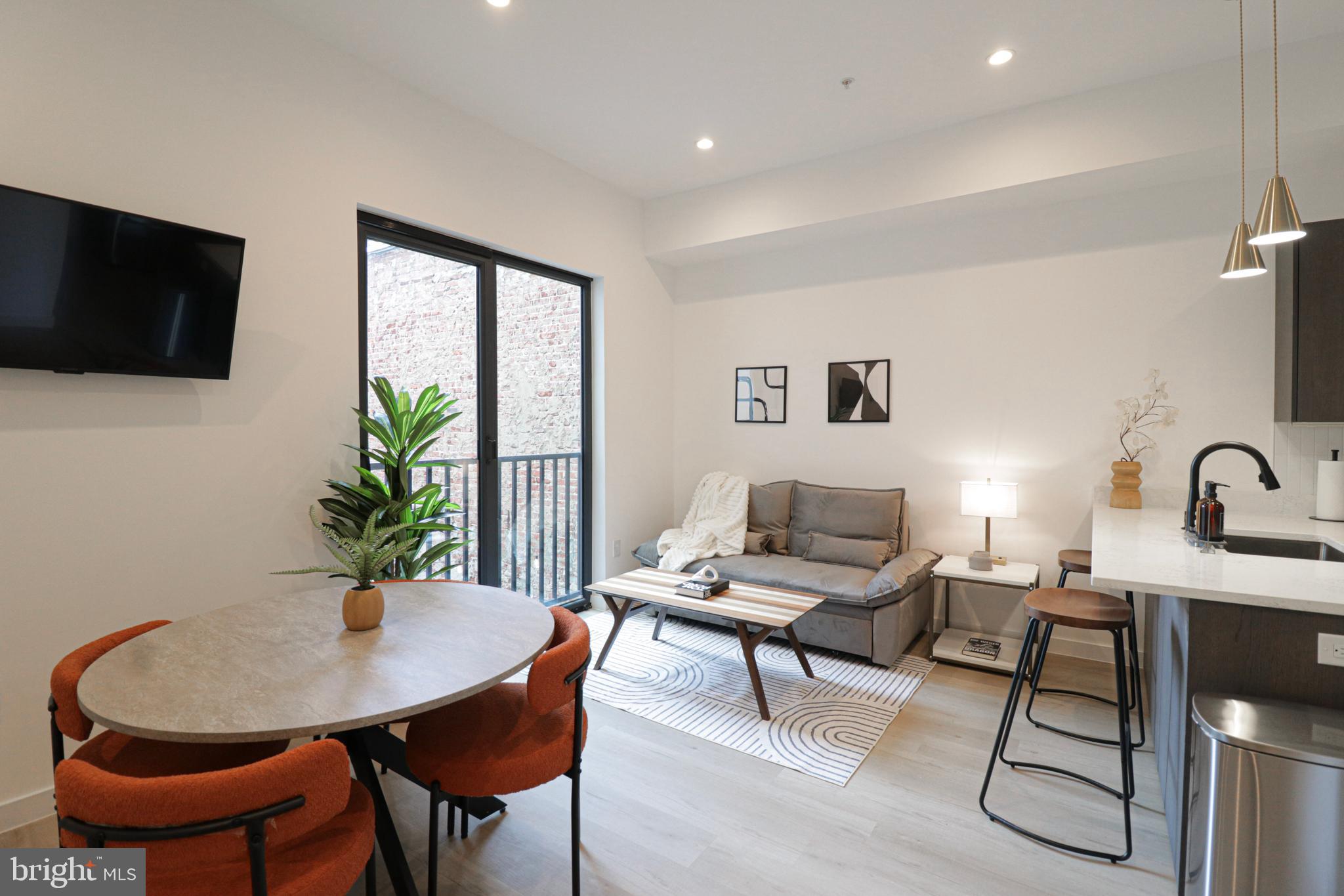 1318 9TH STREET NW 6