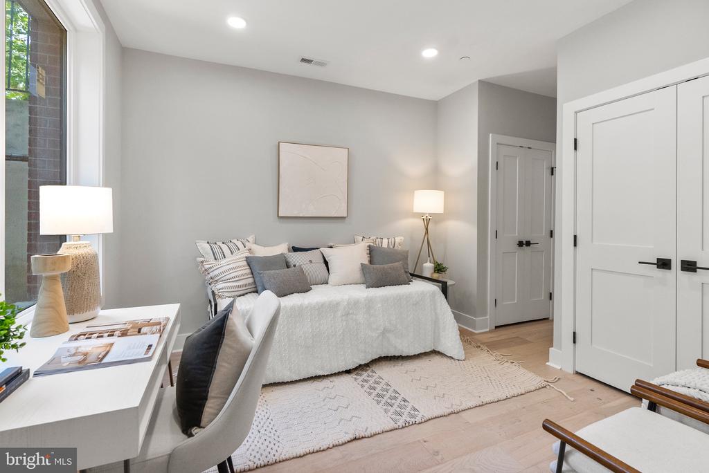 2019 M STREET NE 1