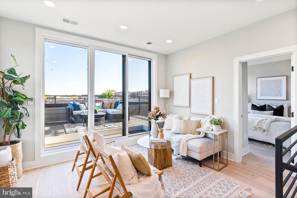 2019 M STREET NE PH9
