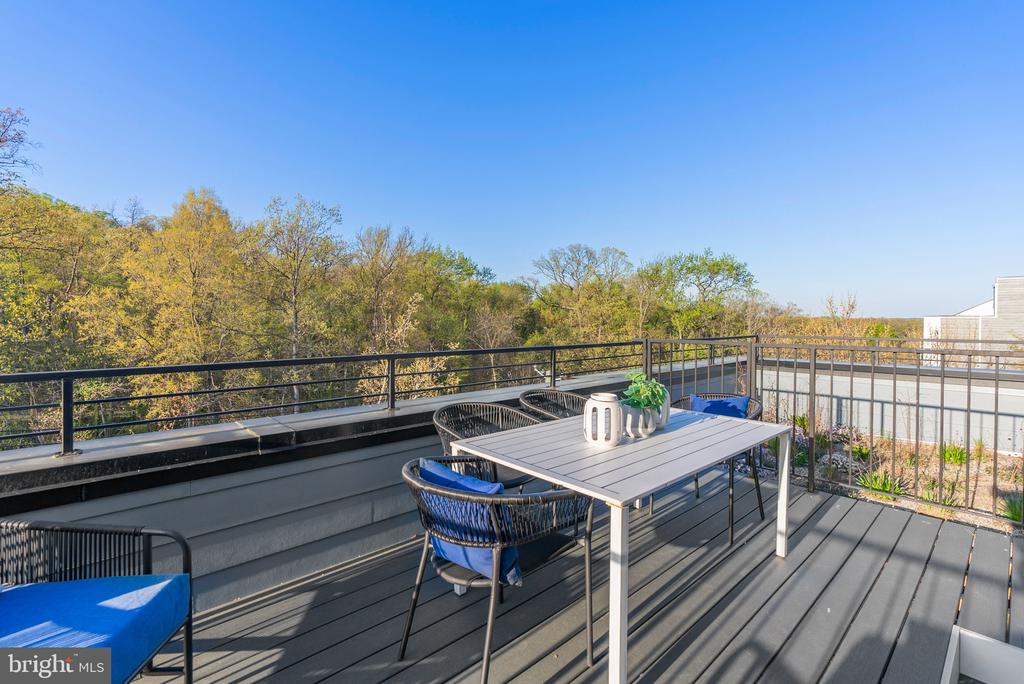 2019 M STREET NE PH9