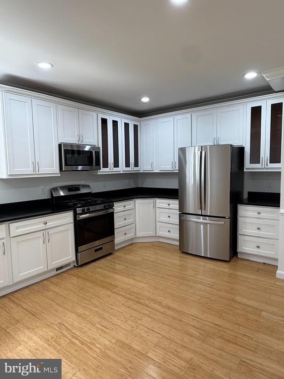 1242 ANACOSTIA ROAD SE