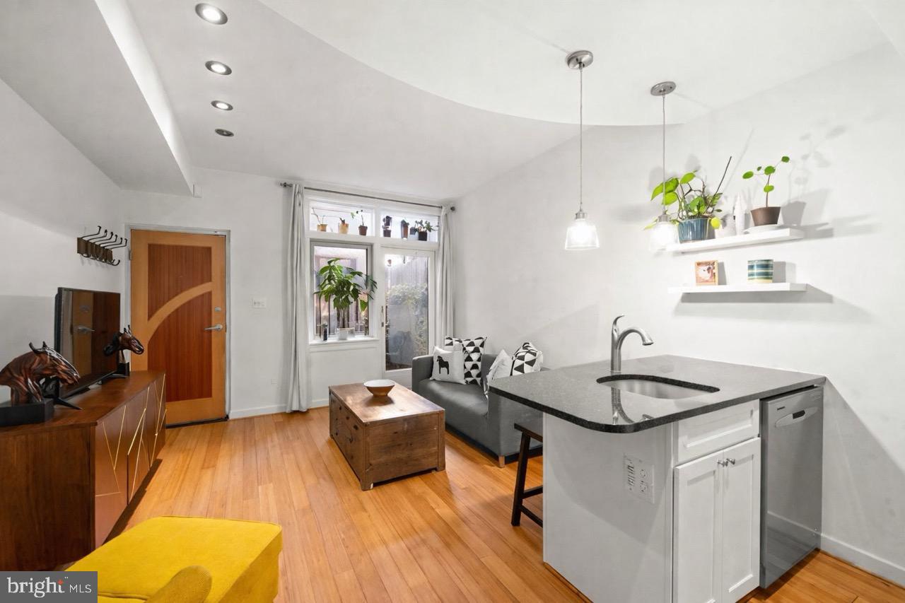 116 NORTH CAROLINA AVENUE SE 102