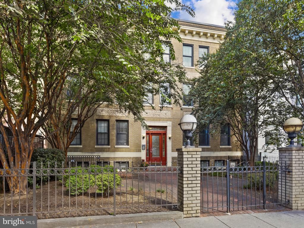 1361 IRVING STREET NW 3