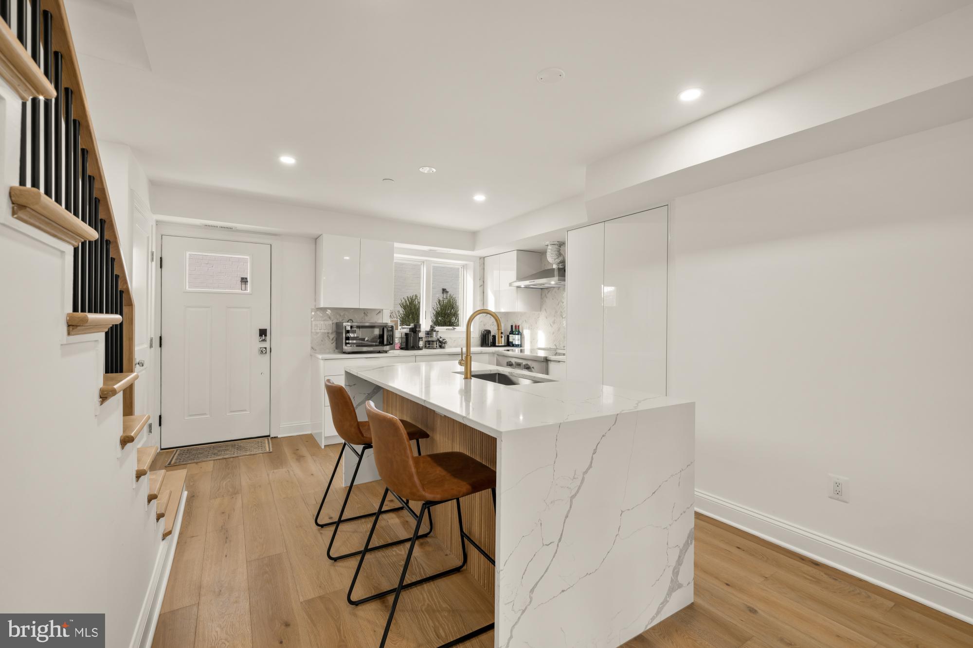 1202 POTOMAC STREET NW T6