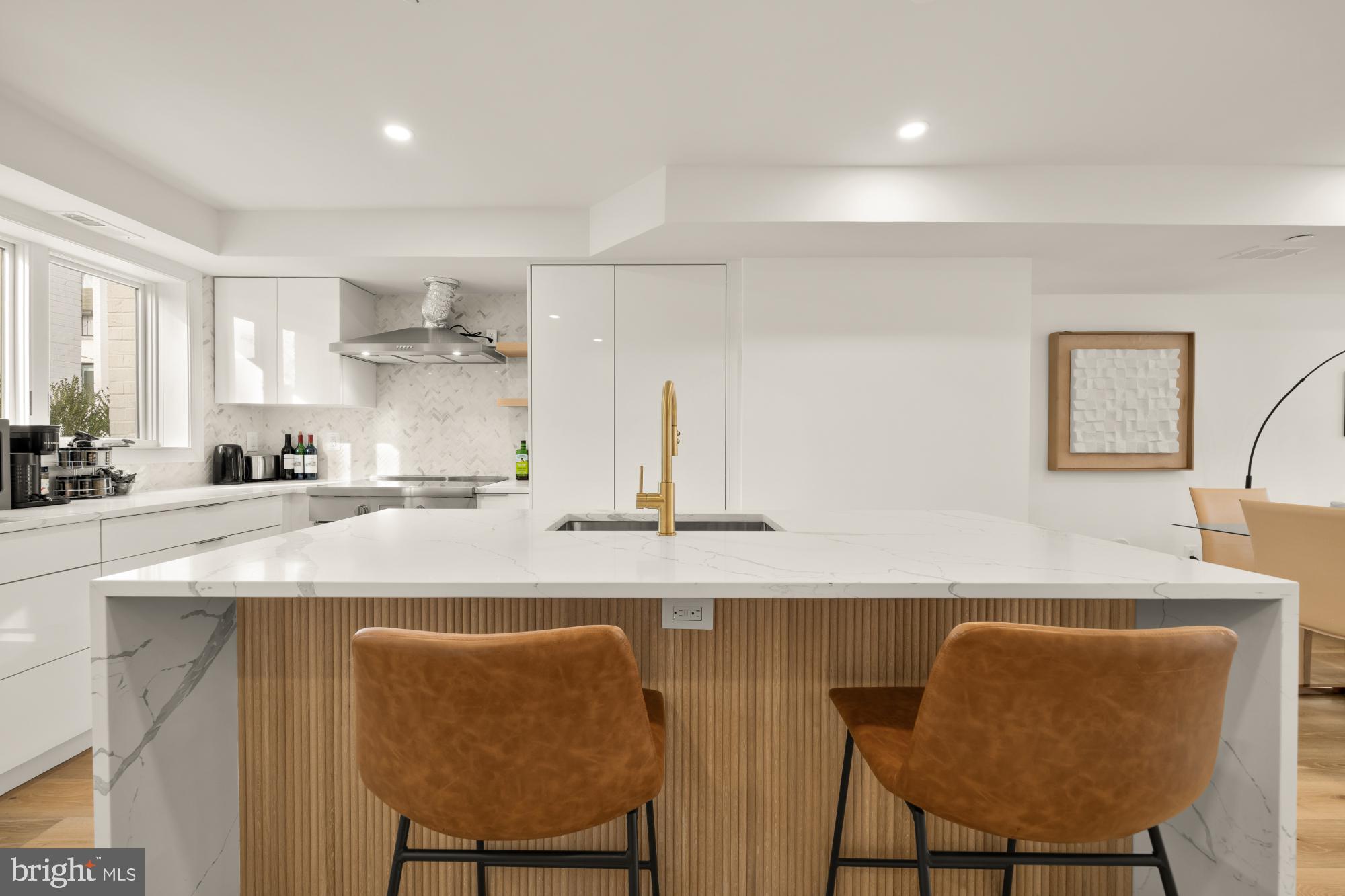 1202 POTOMAC STREET NW T6