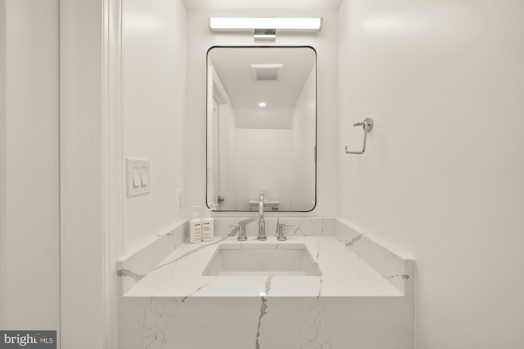 1202 POTOMAC STREET NW T6