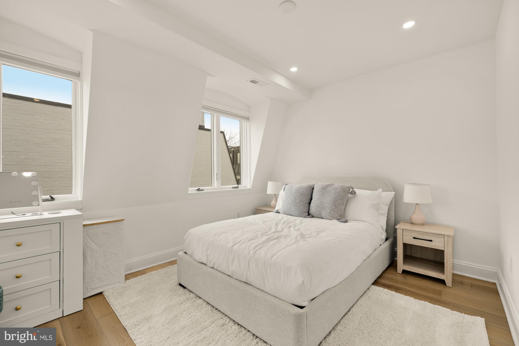 1202 POTOMAC STREET NW T6