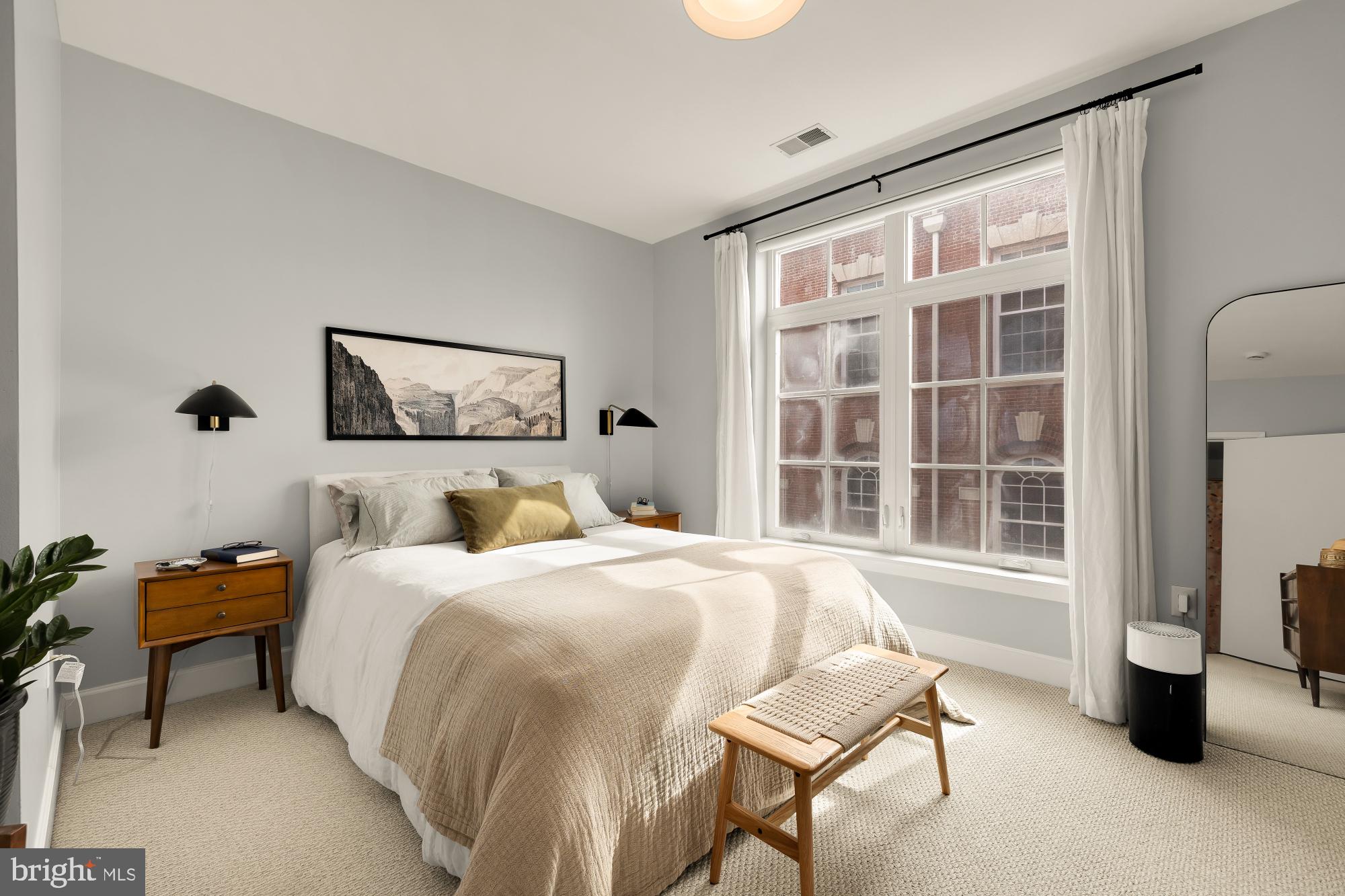 150 V STREET NW V204