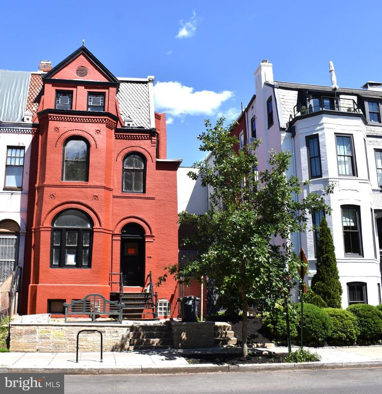1605 15TH STREET NW