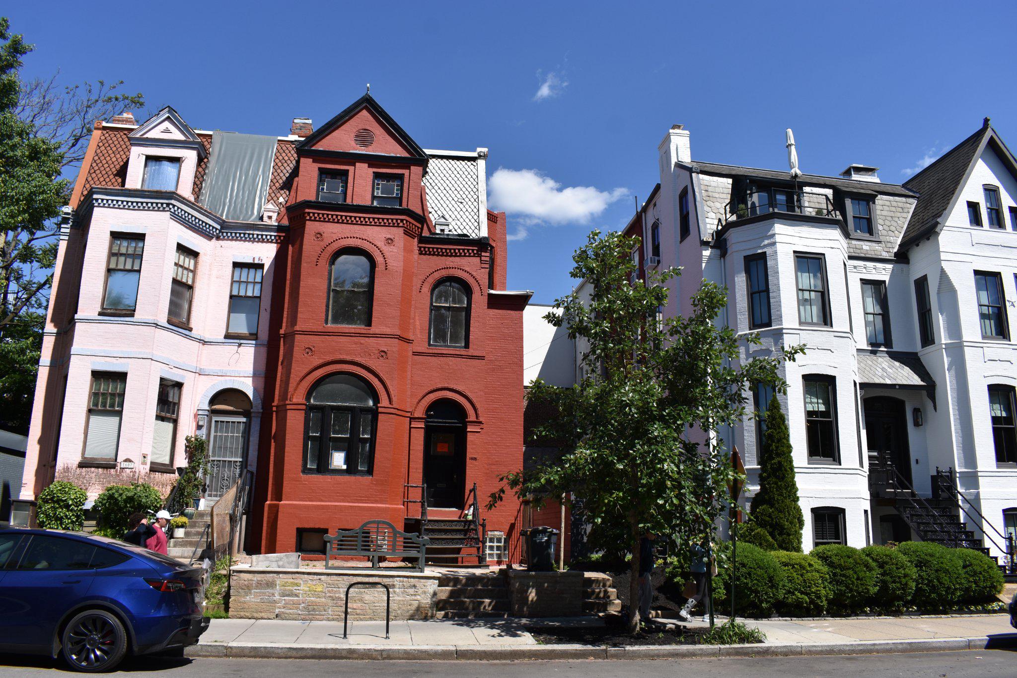 1605 15TH STREET NW