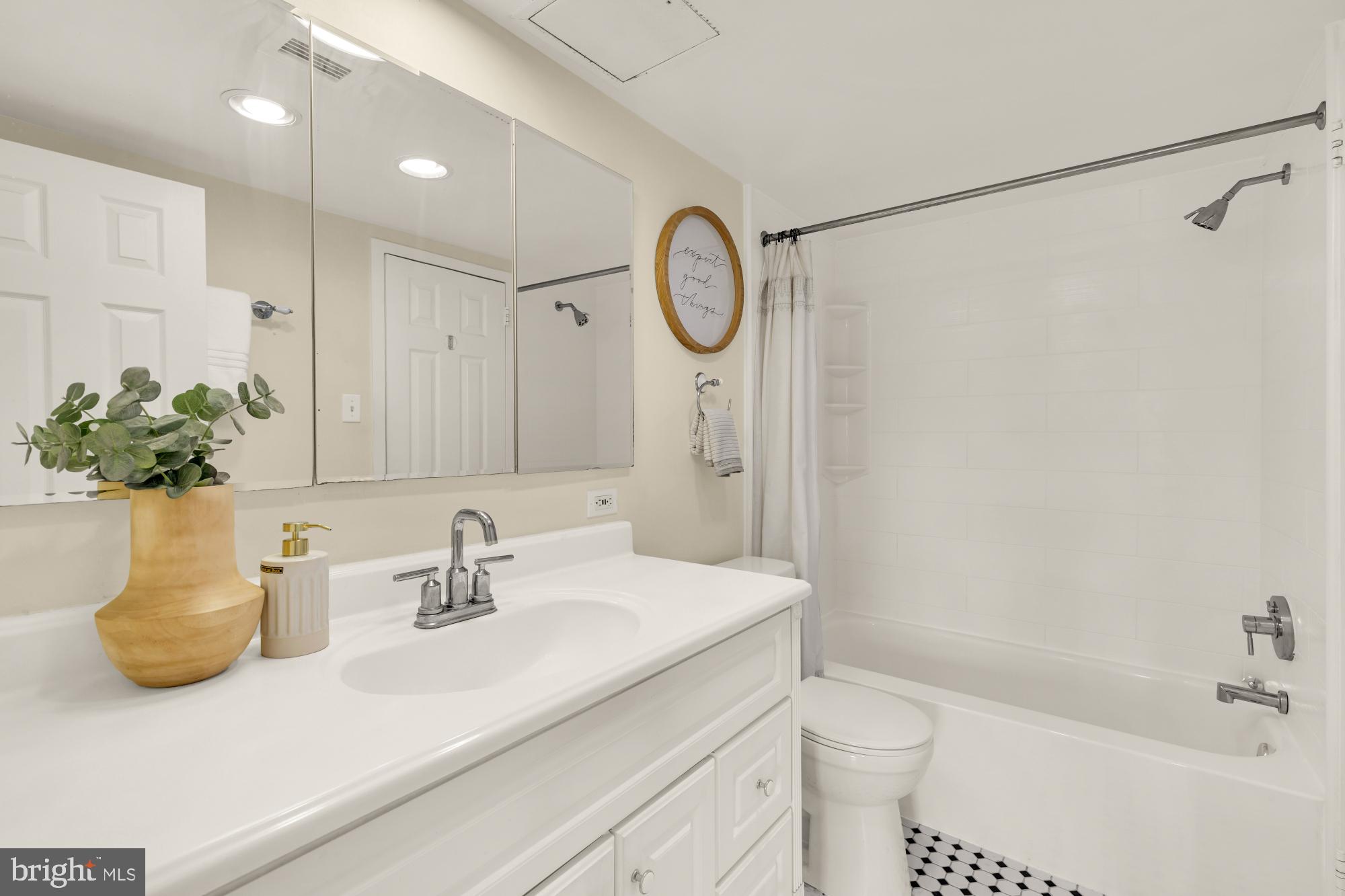 1325 18TH STREET NW 1010